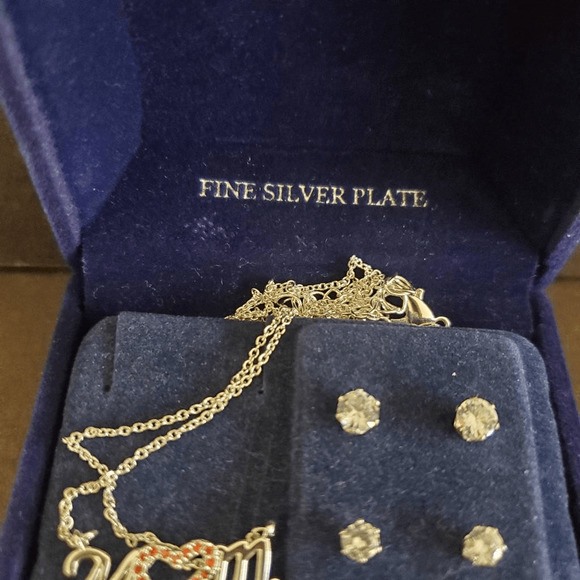 Silverplate and Cubic Zirconia Mom Necklace and 3 pairs of Earrings NWT Gift - Picture 4 of 6